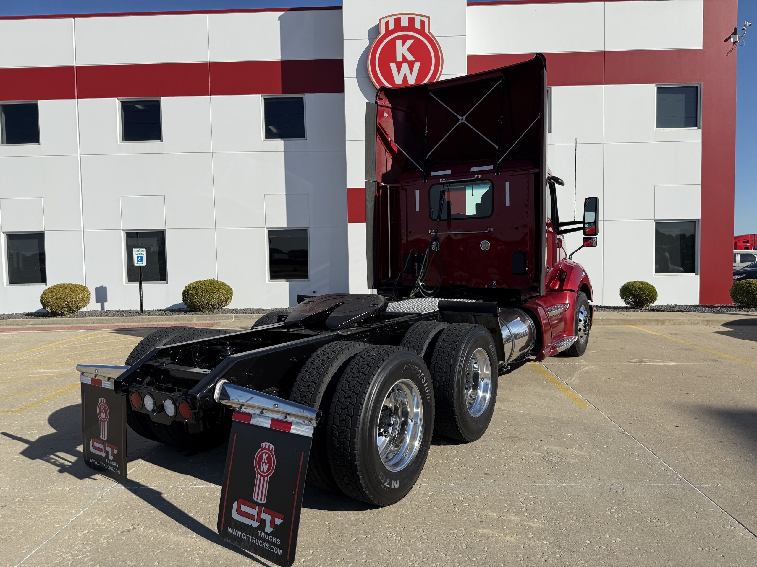 2022 KENWORTH T680 2022 KENWORTH T680 - image 3 of 6