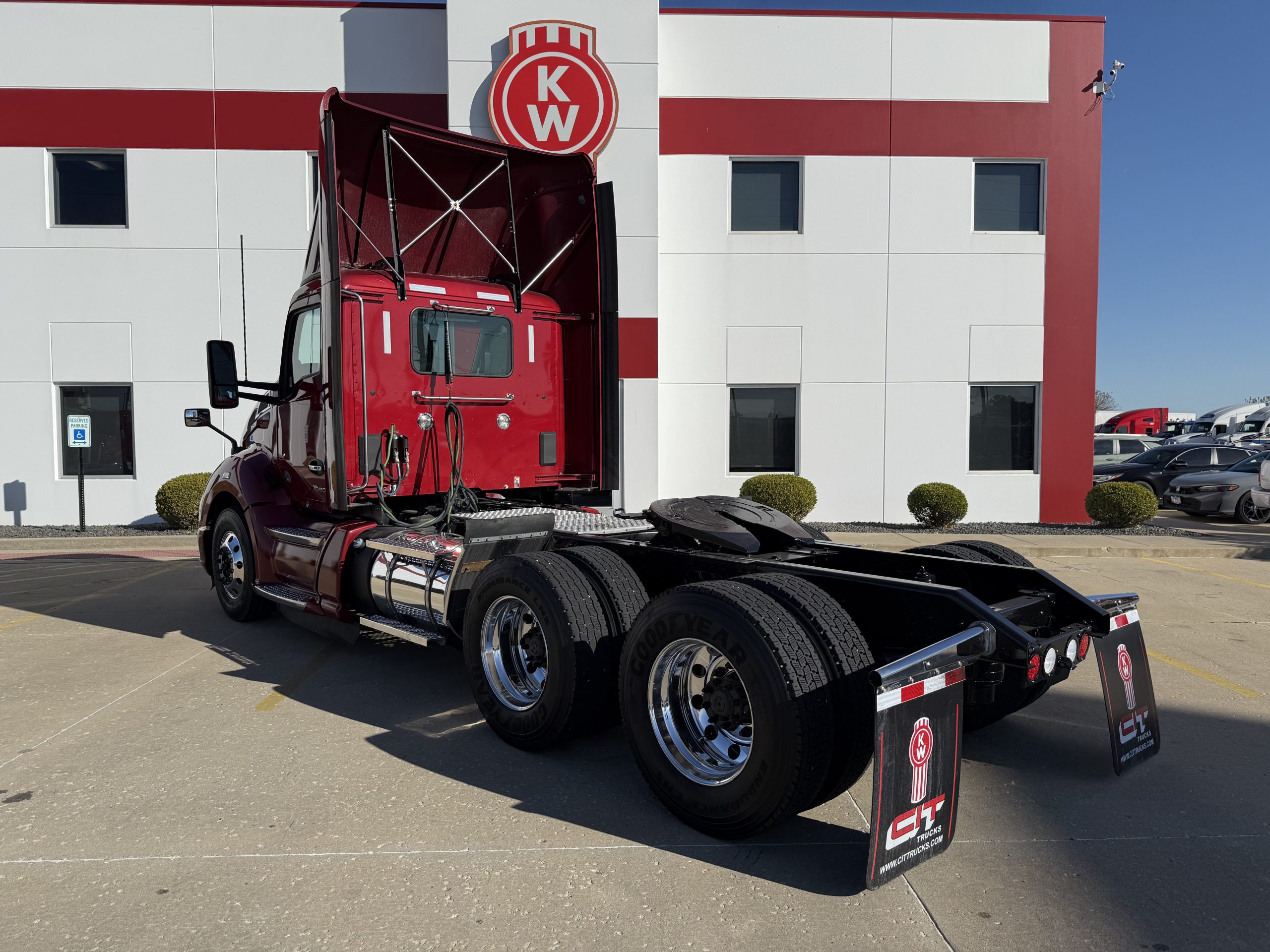 2022 KENWORTH T680 2022 KENWORTH T680 - image 4 of 6