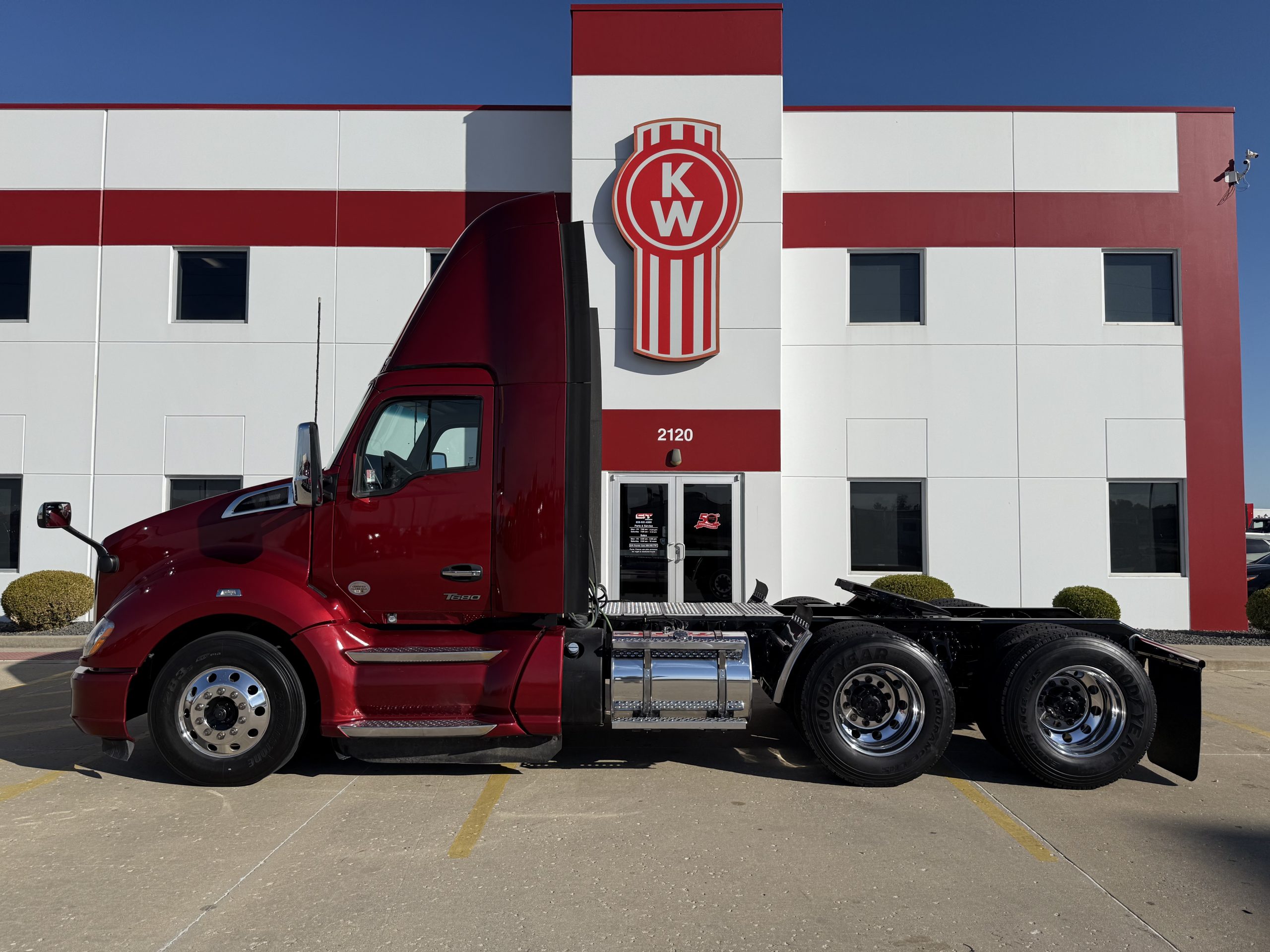 2022 KENWORTH T680 2022 KENWORTH T680 - image 5 of 6