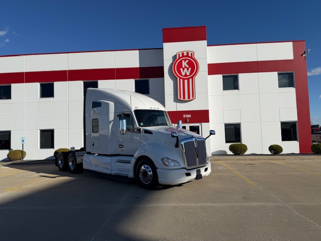 2022 KENWORTH T680 2022 KENWORTH T680 - image 3 of 6