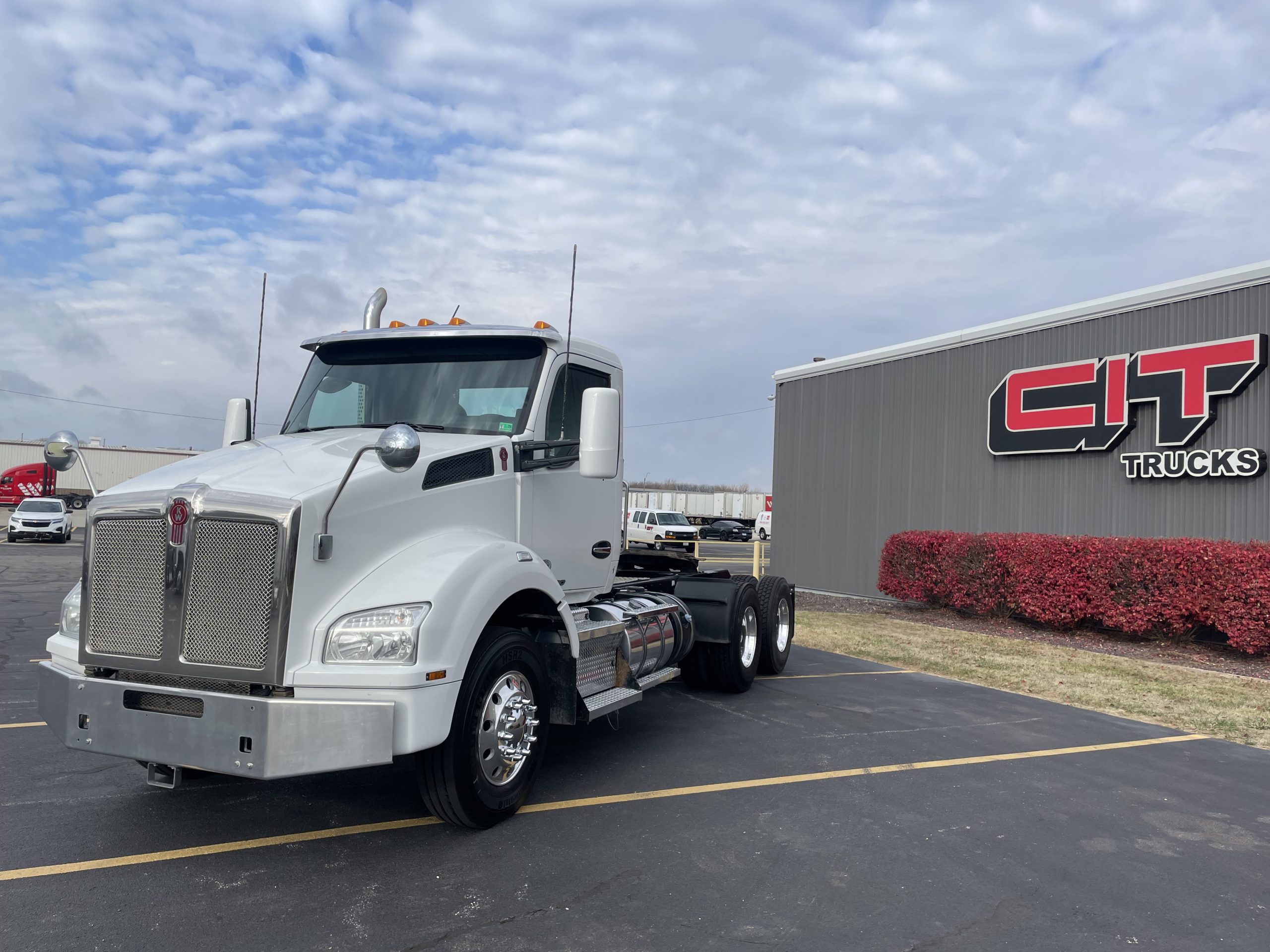2020 KENWORTH T880 2020 KENWORTH T880 - image 1 of 6