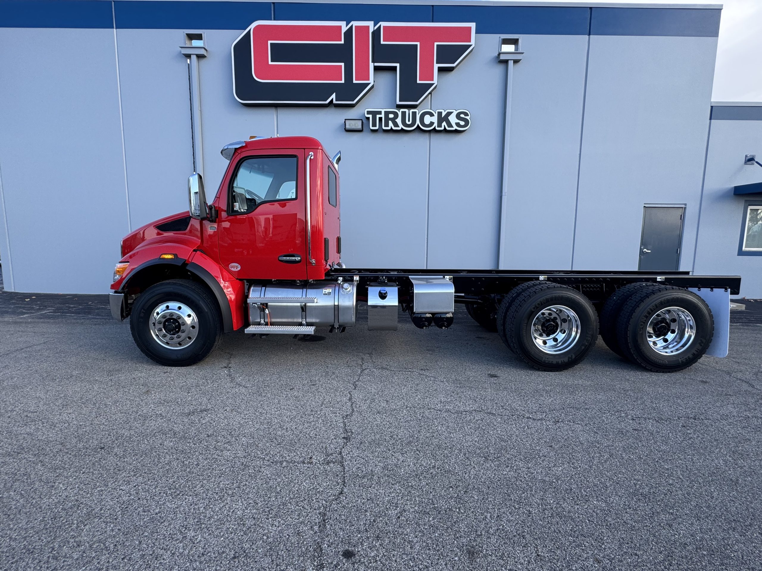 2026 KENWORTH T480 2026 KENWORTH T480 - image 2 of 6