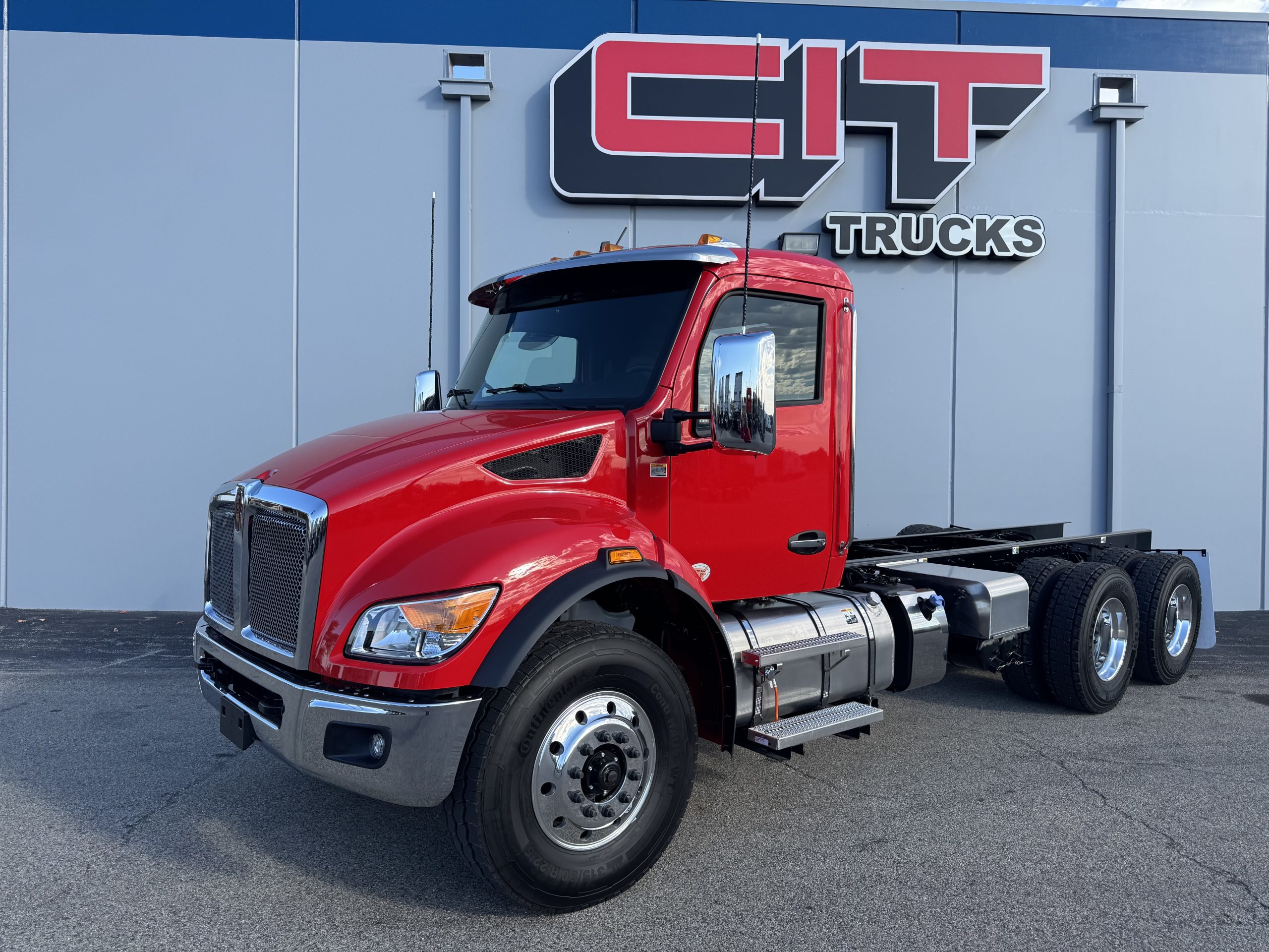 2026 KENWORTH T480 2026 KENWORTH T480 - image 1 of 6