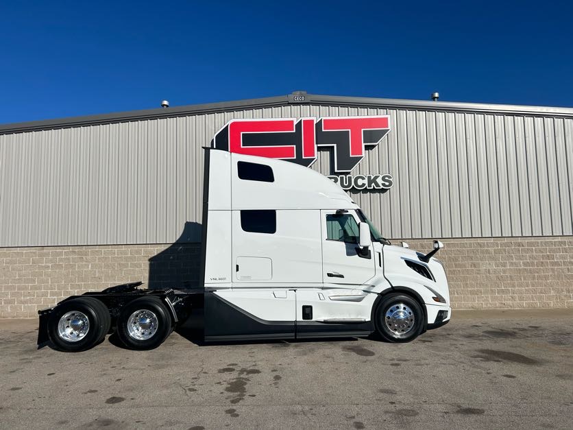 2026 VOLVO VNL860 2026 VOLVO VNL860 - image 5 of 6