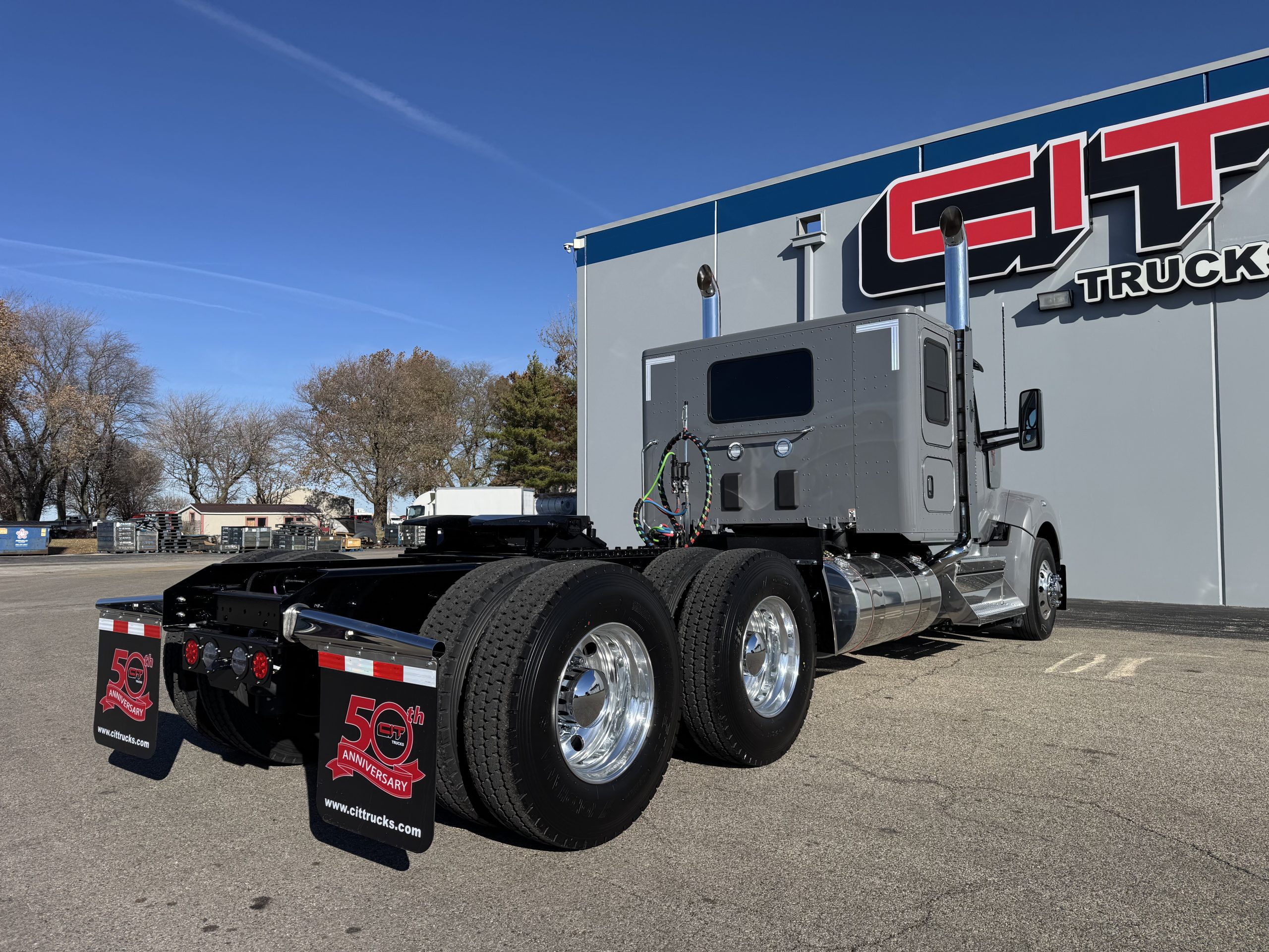 2026 KENWORTH W990 - image 4 of 6