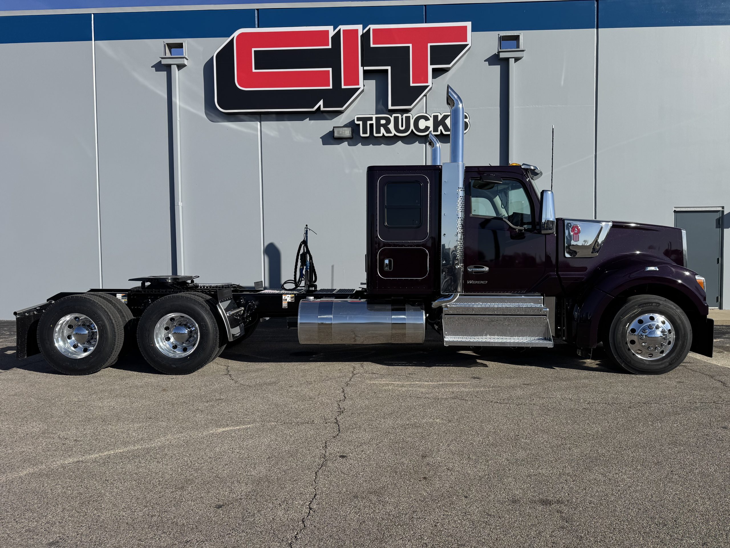 2026 KENWORTH W990 - image 3 of 6