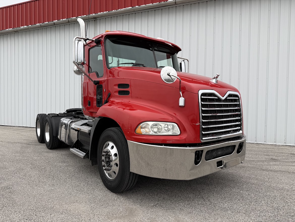 2016 MACK CXU 2016 MACK CXU - image 2 of 6