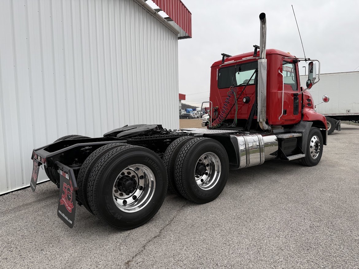 2016 MACK CXU 2016 MACK CXU - image 4 of 6