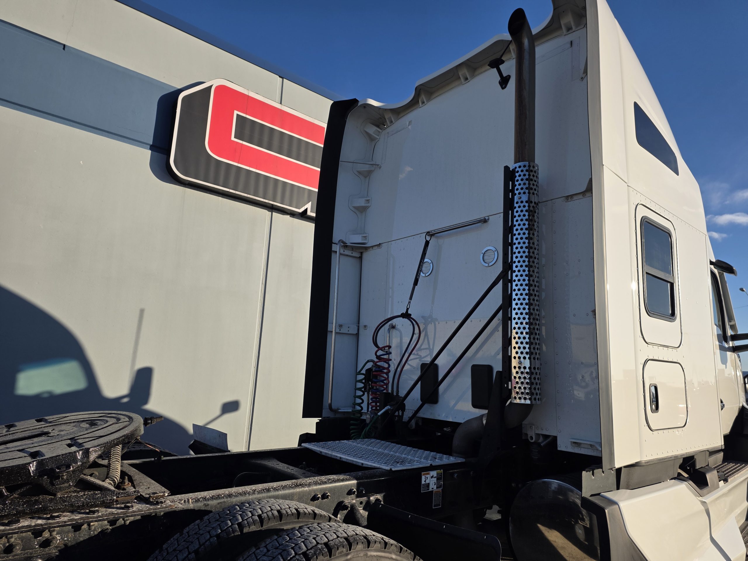 2023 KENWORTH T680 2023 KENWORTH T680 - image 5 of 6