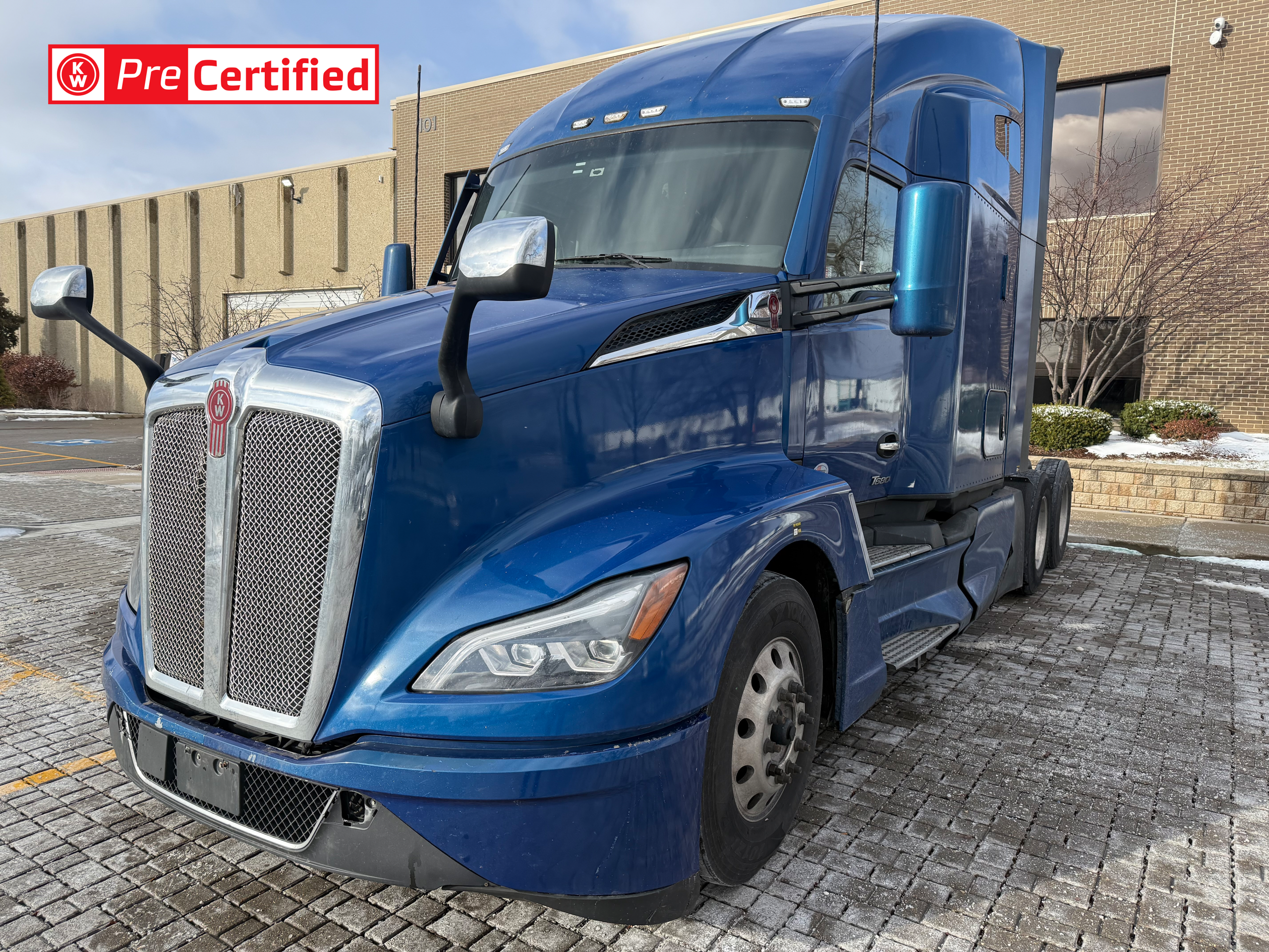 2021 KENWORTH T680 - image 1 of 6