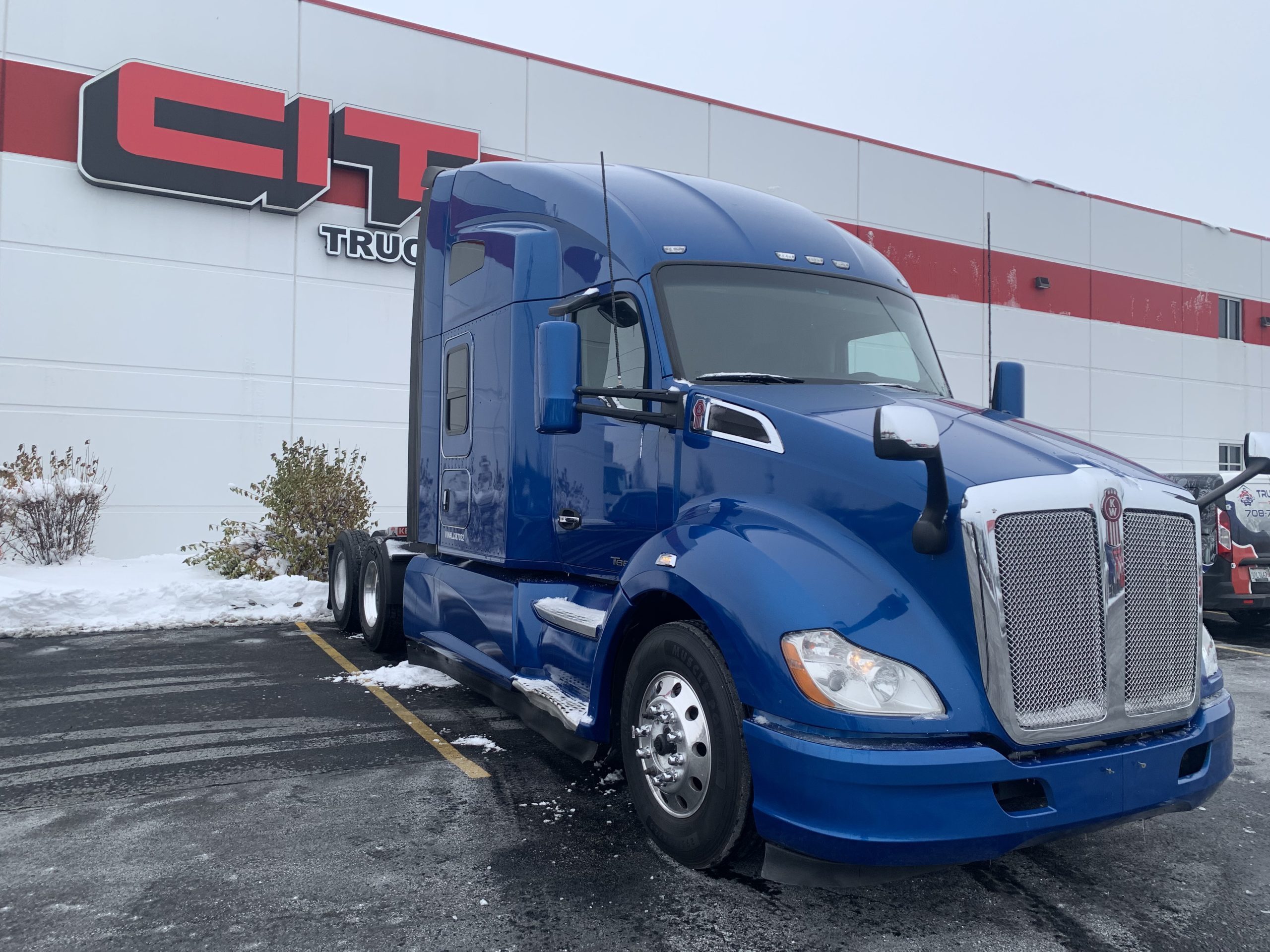 2020 KENWORTH T680 2020 KENWORTH T680 - image 3 of 6