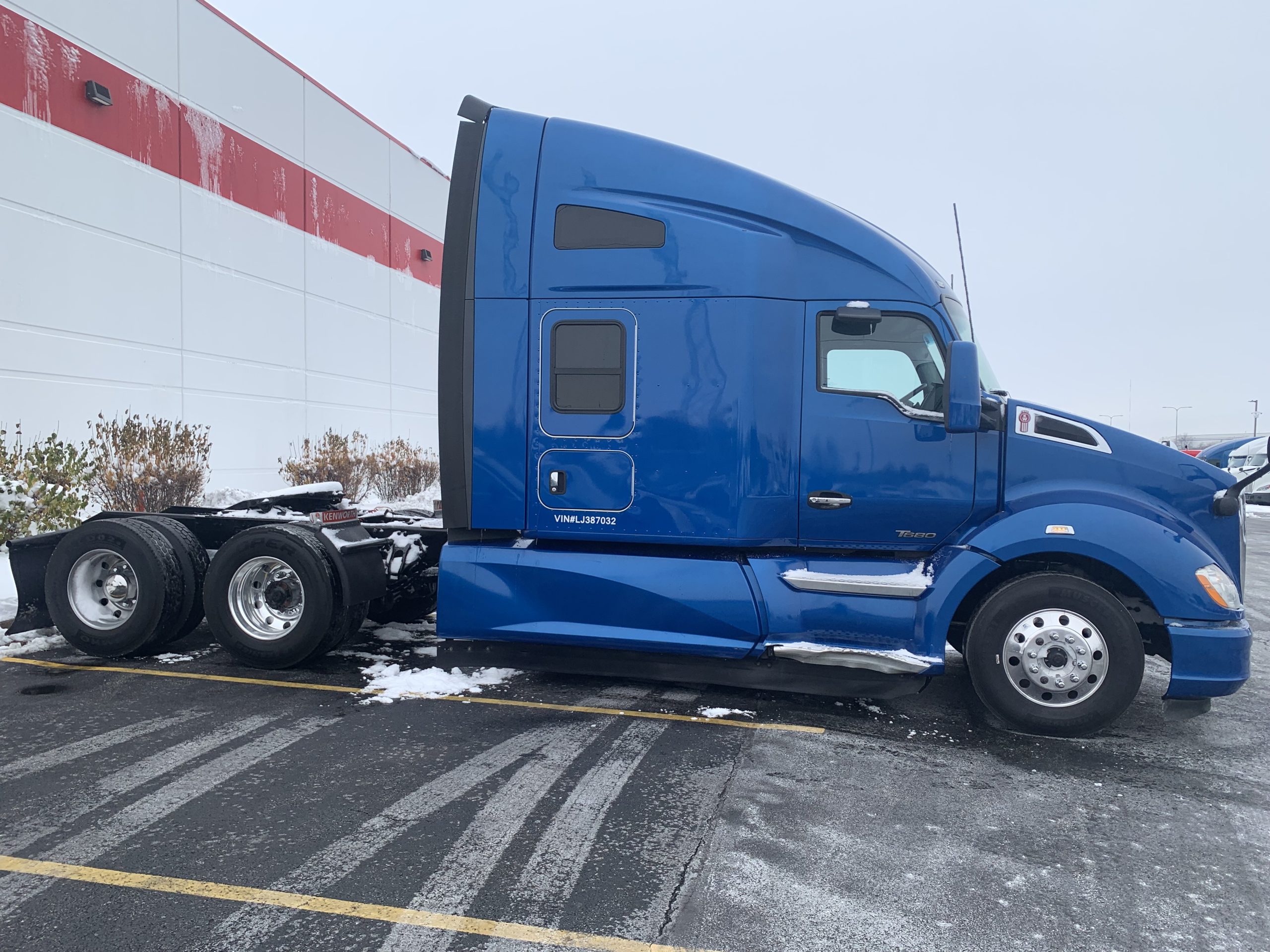 2020 KENWORTH T680 2020 KENWORTH T680 - image 4 of 6