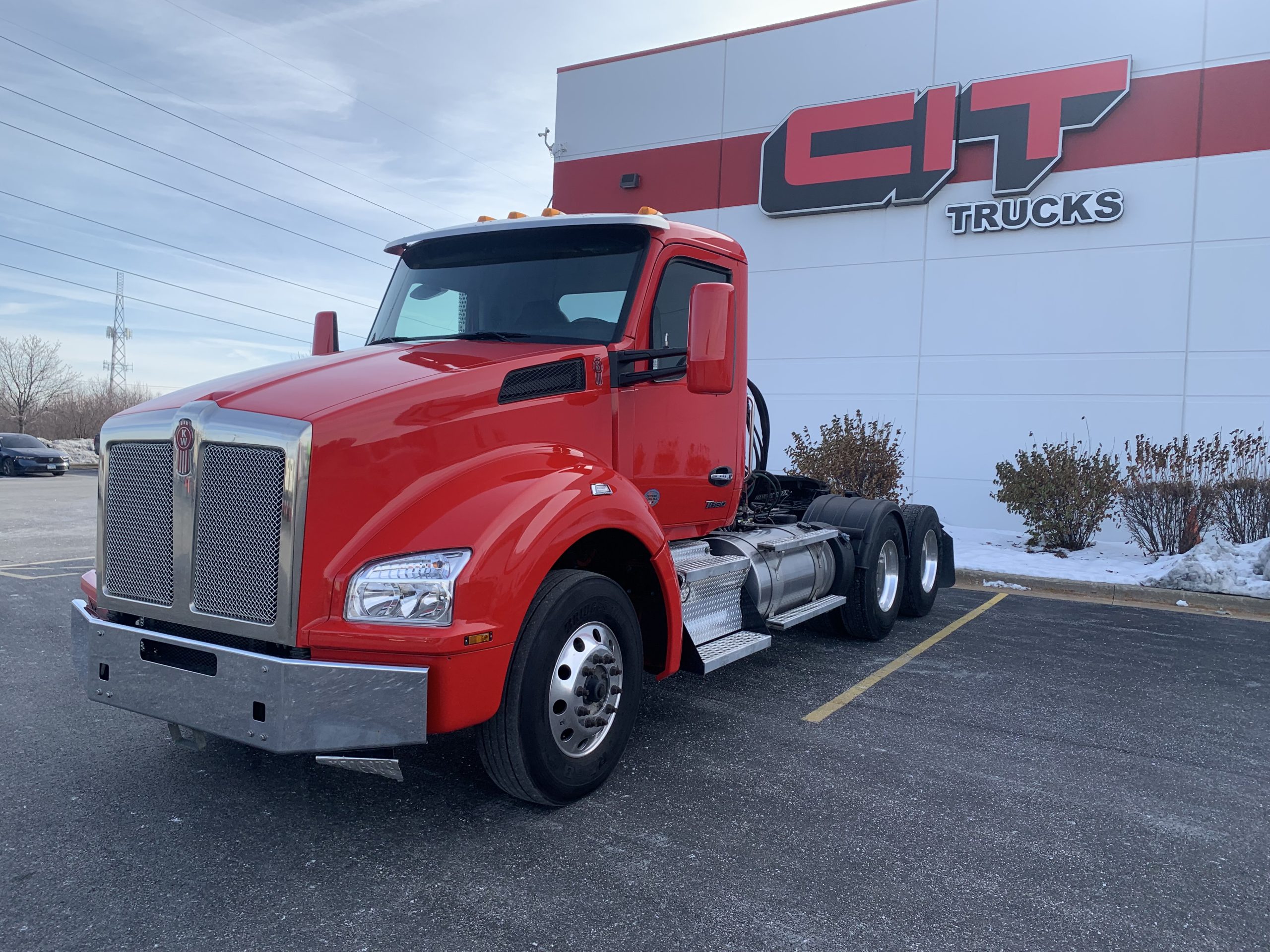 2024 KENWORTH T880 2024 KENWORTH T880 - image 1 of 6