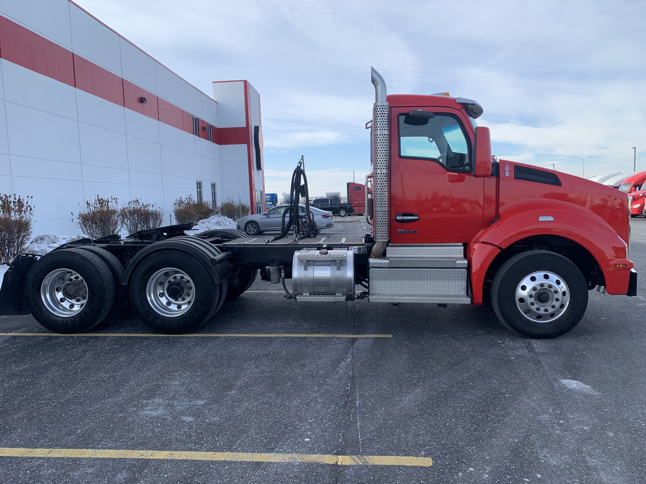 2024 KENWORTH T880 2024 KENWORTH T880 - image 4 of 6
