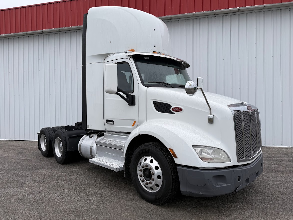 2019 Peterbilt - image 2