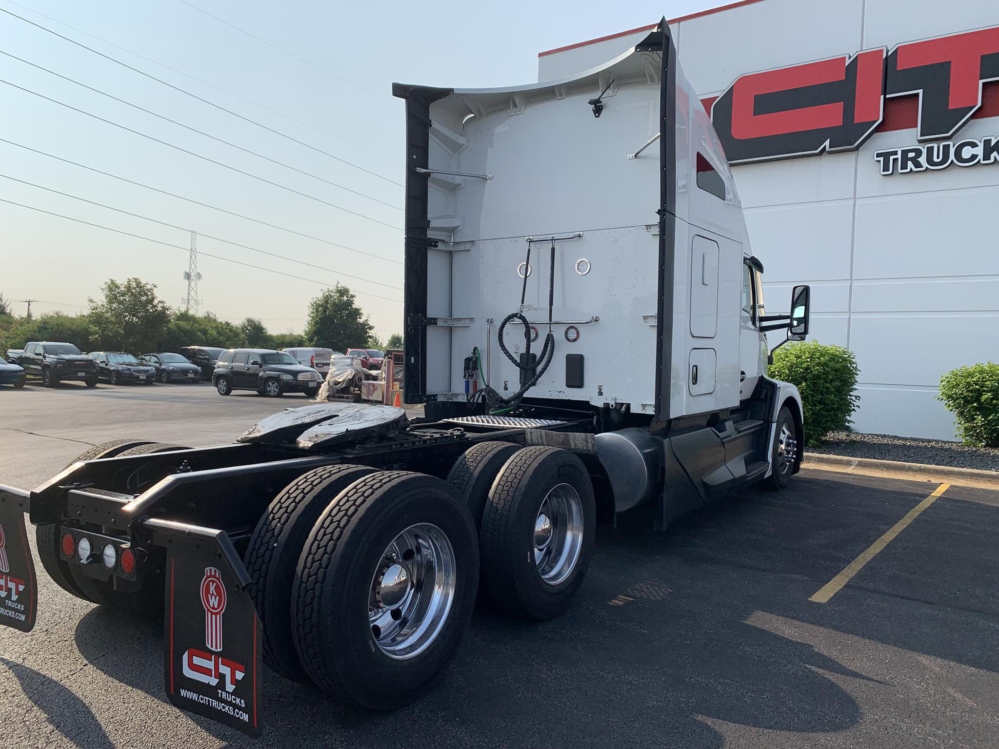 2023 Kenworth T680 - image 5