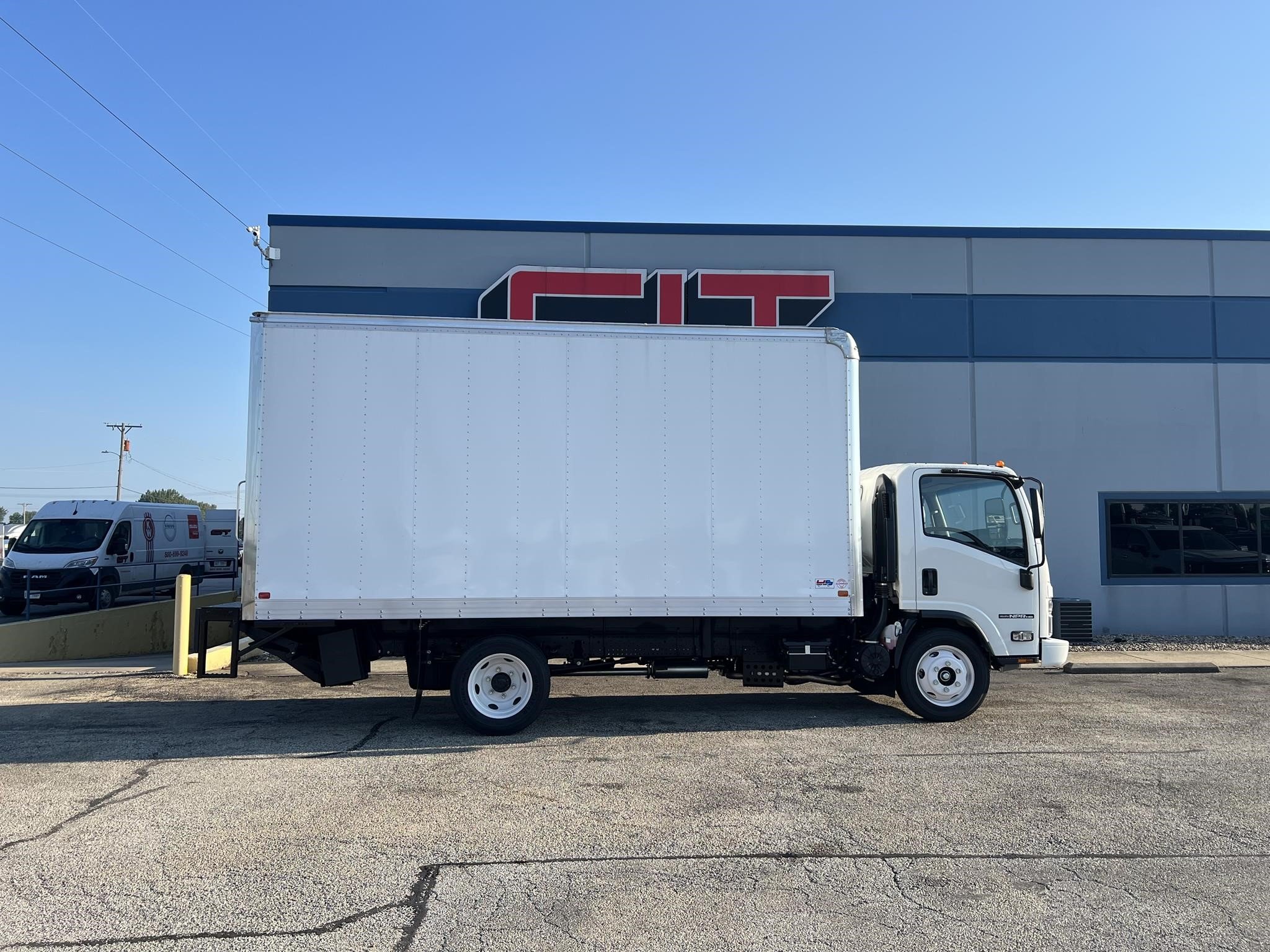 2025 Isuzu NPR - image 3