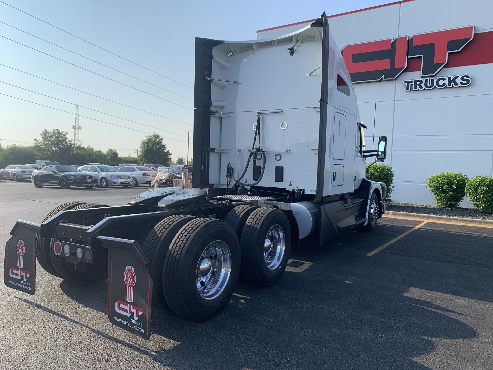 2023 Kenworth T680 - image 5