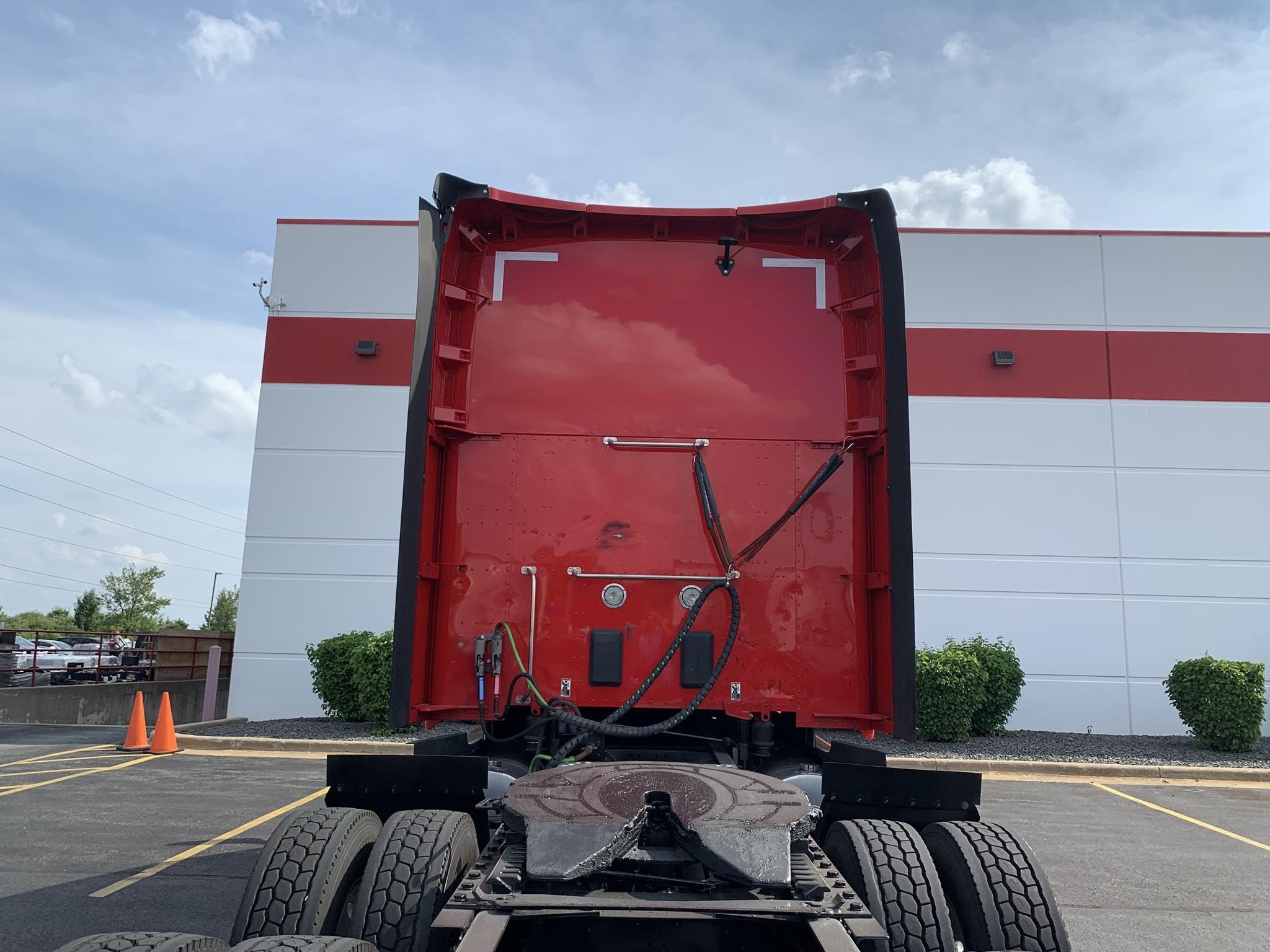 2020 Kenworth T680 - image 5