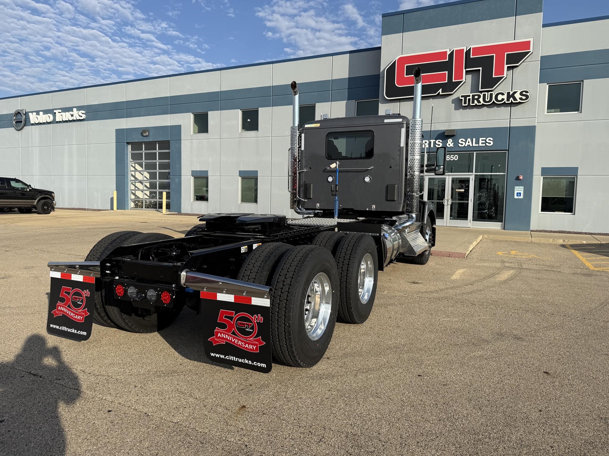 2026 Kenworth T680 - image 5