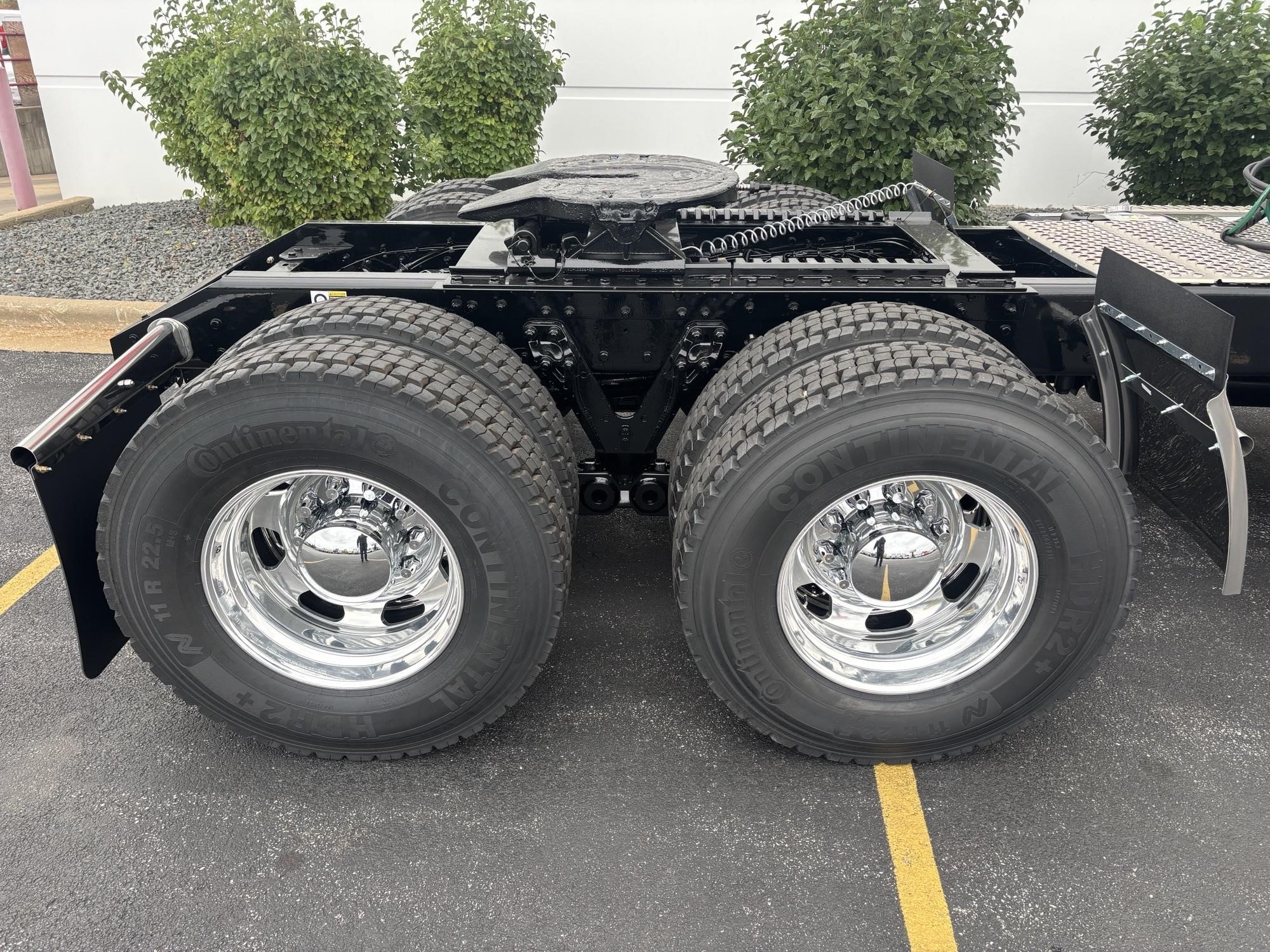 2026 Kenworth W900 - image 6