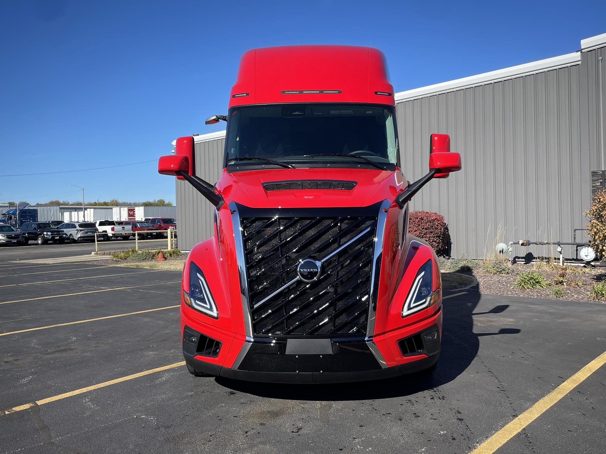 2026 VOLVO VNL64T860 - image 2 of 6