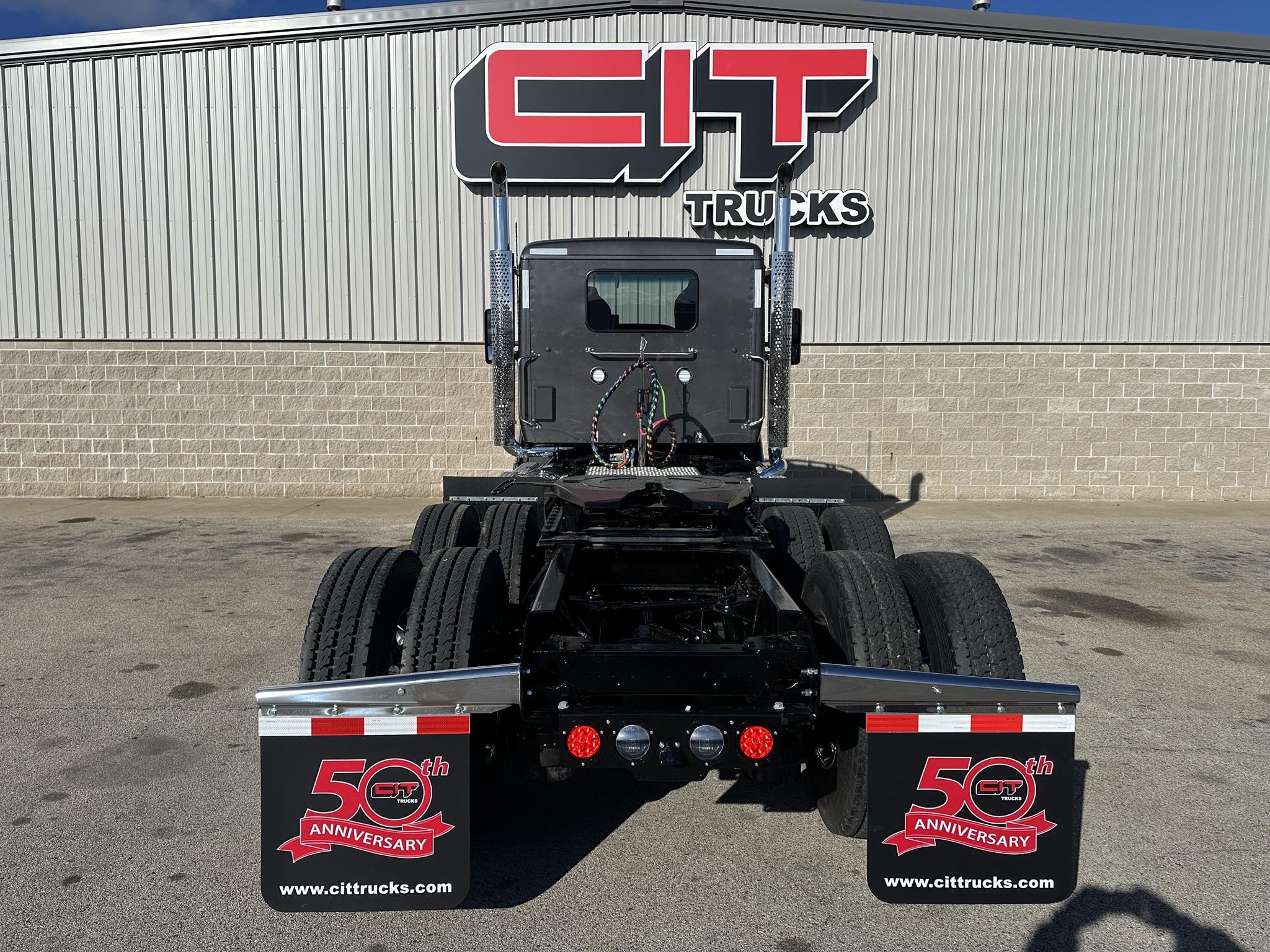 2026 KENWORTH T680 - image 5 of 6