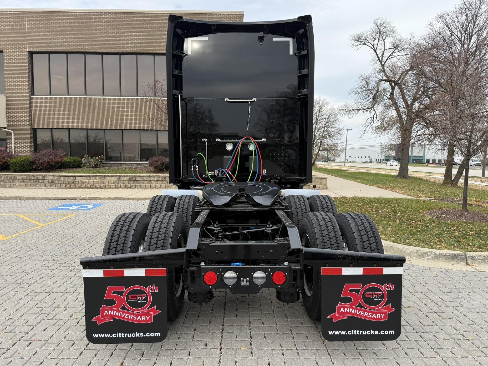 2026 KENWORTH T680 - image 6 of 6