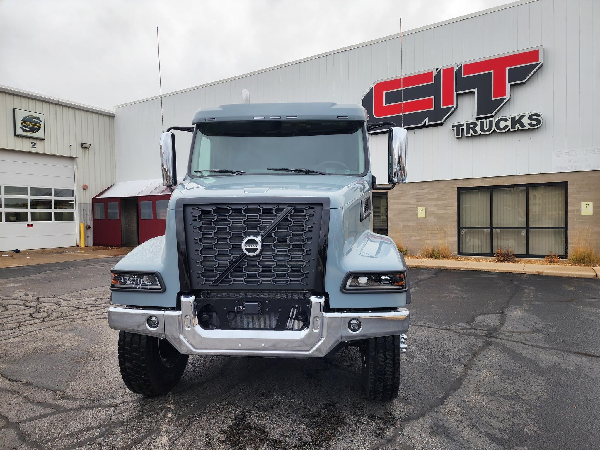 2026 VOLVO VHD84FT400 - image 2 of 6