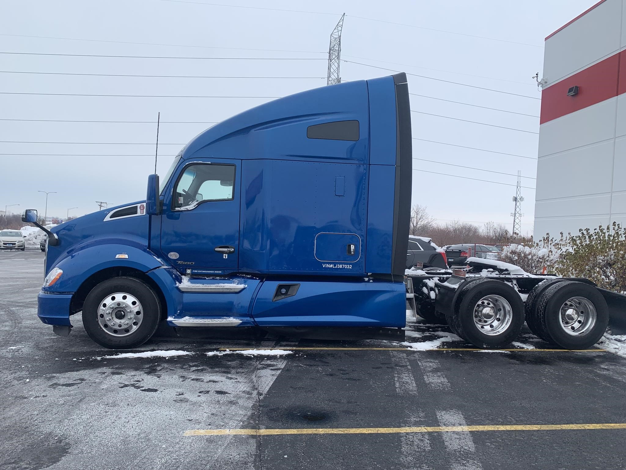 2020 KENWORTH T680 - image 5 of 6