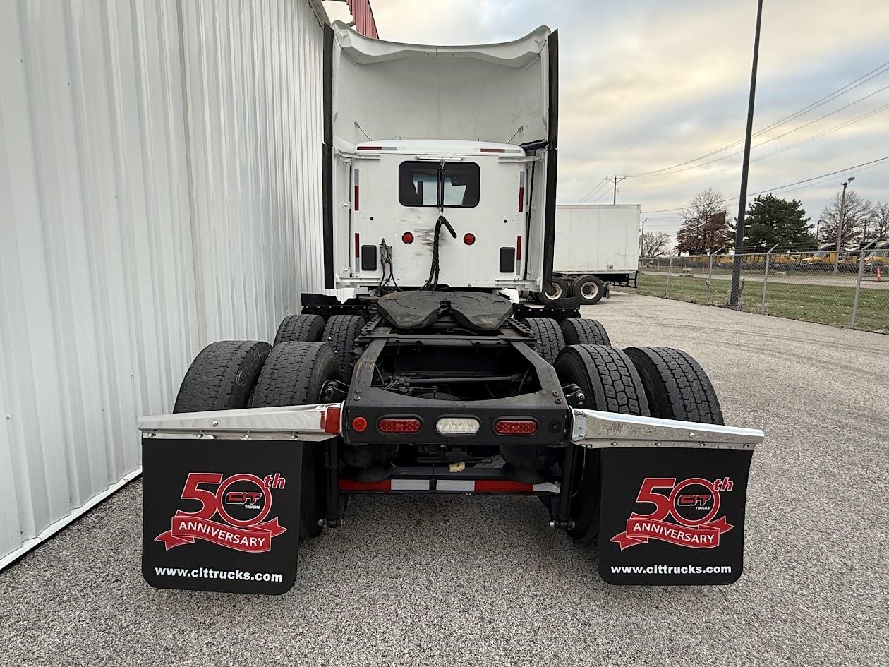 2019 PETERBILT 579 - image 5 of 6