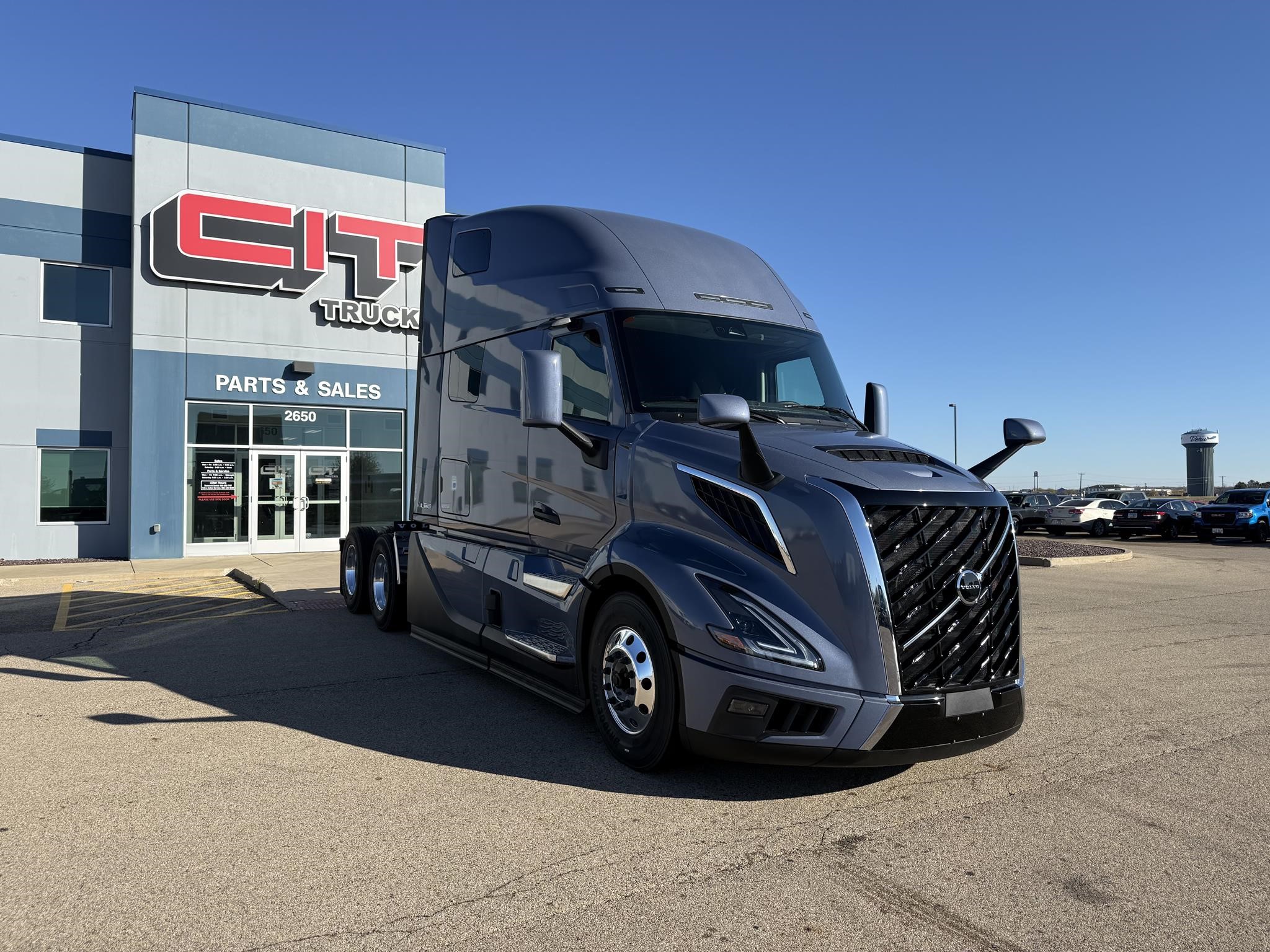 2026 VOLVO VNL64T860 - image 3 of 6