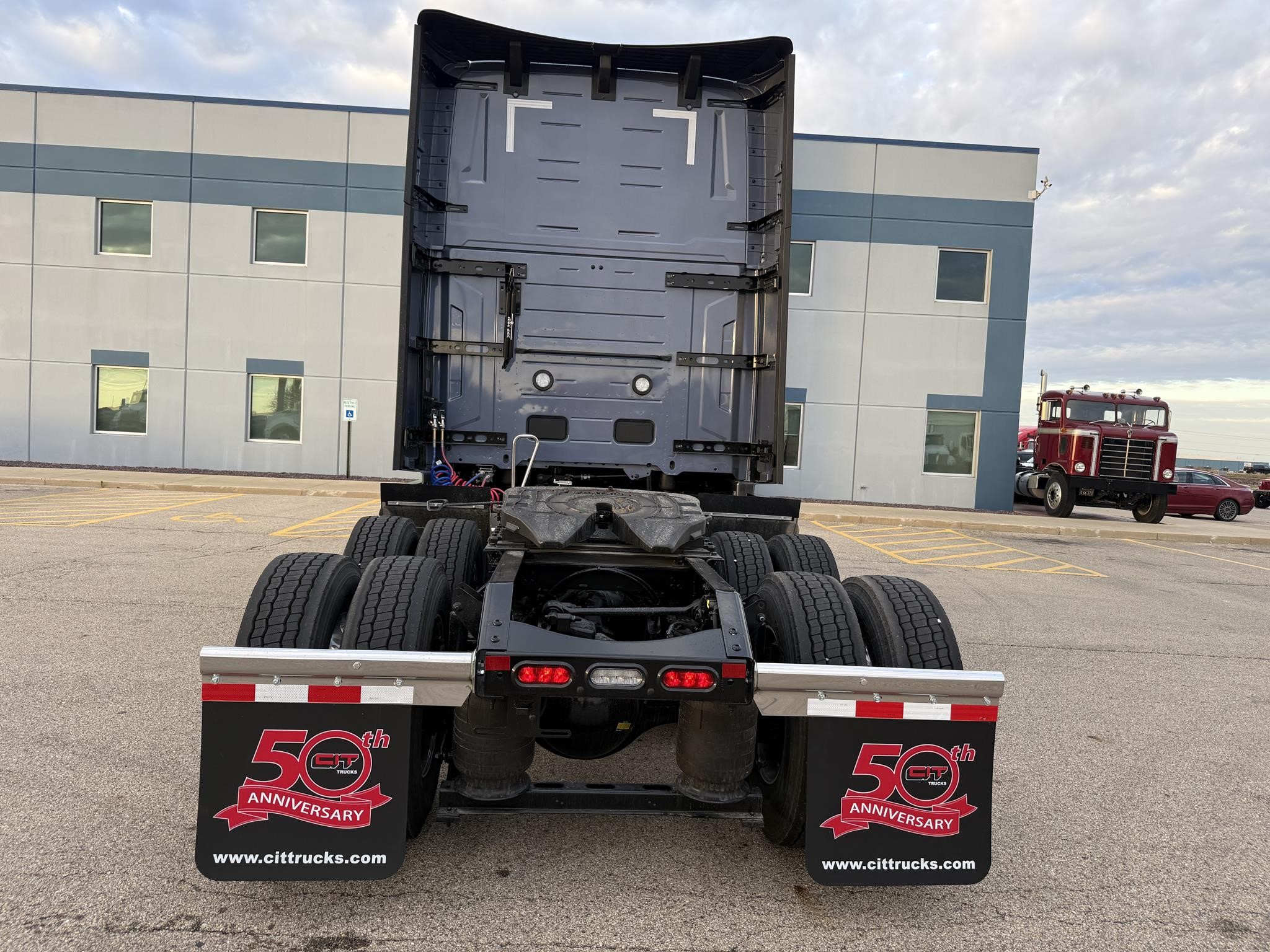 2026 VOLVO VNL64T860 - image 6 of 6