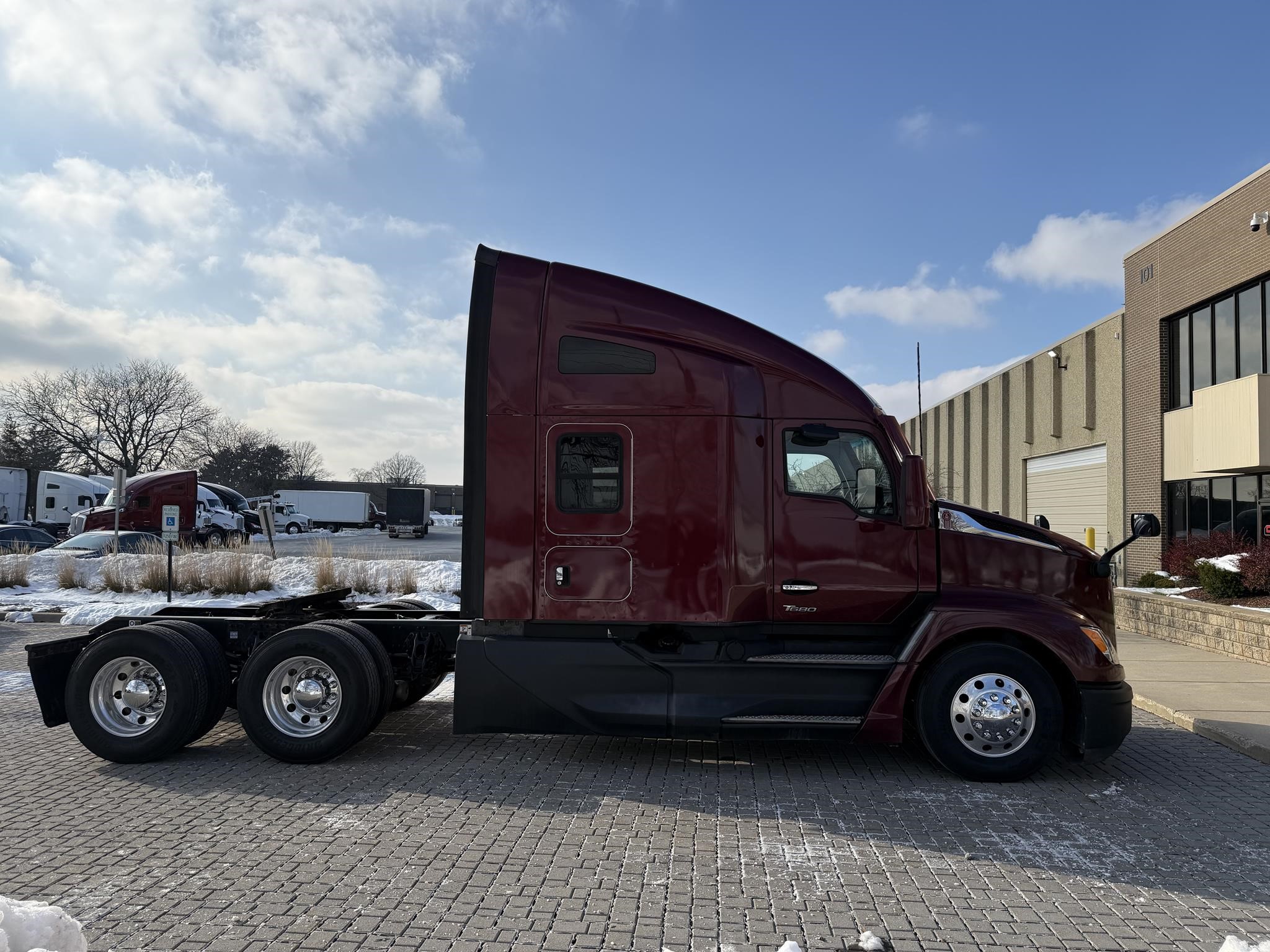 2022 KENWORTH T680 - image 6 of 6