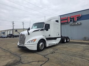 2023 KENWORTH T680 10027315540