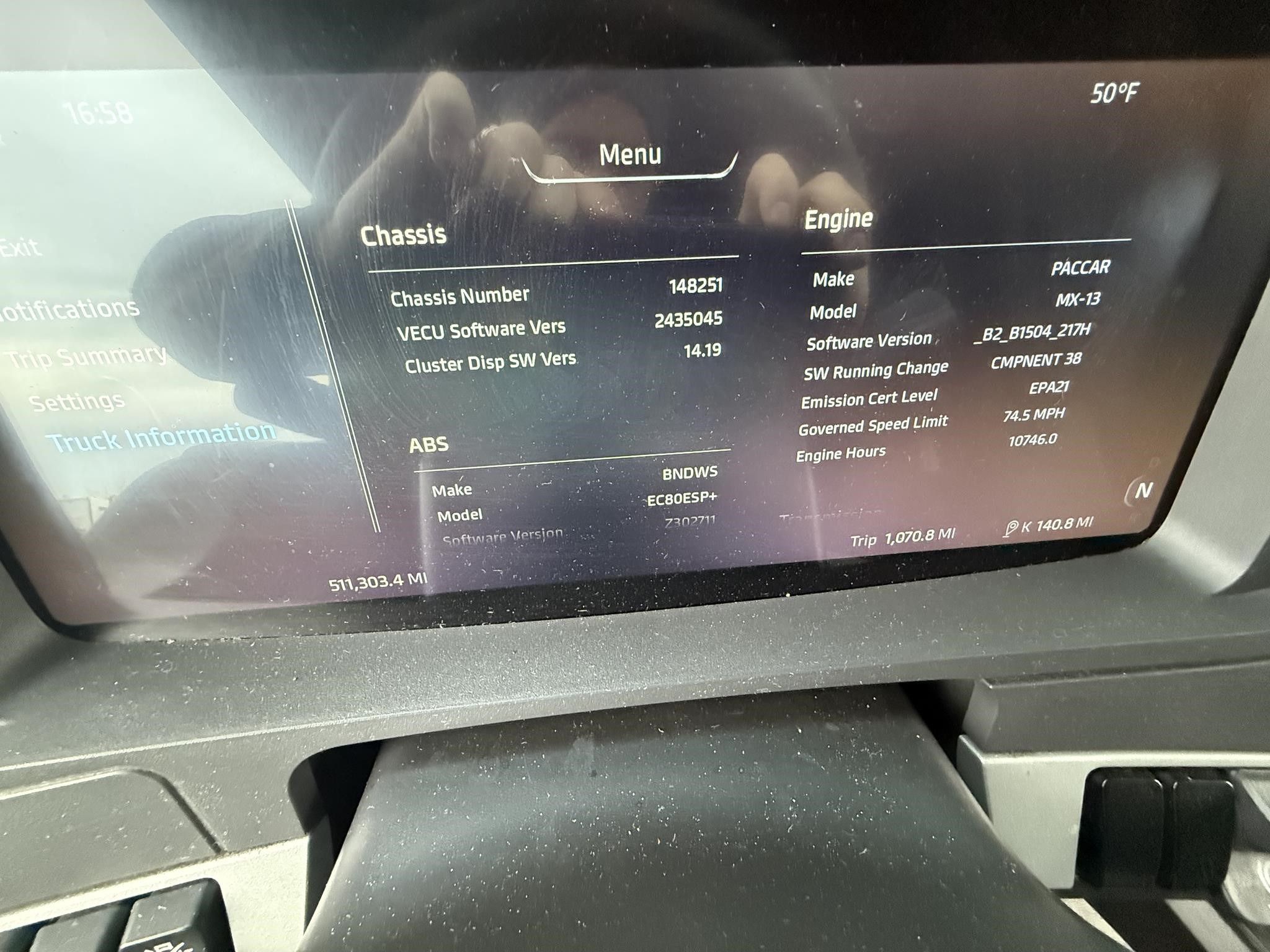 2023 KENWORTH T680 - image 4 of 6