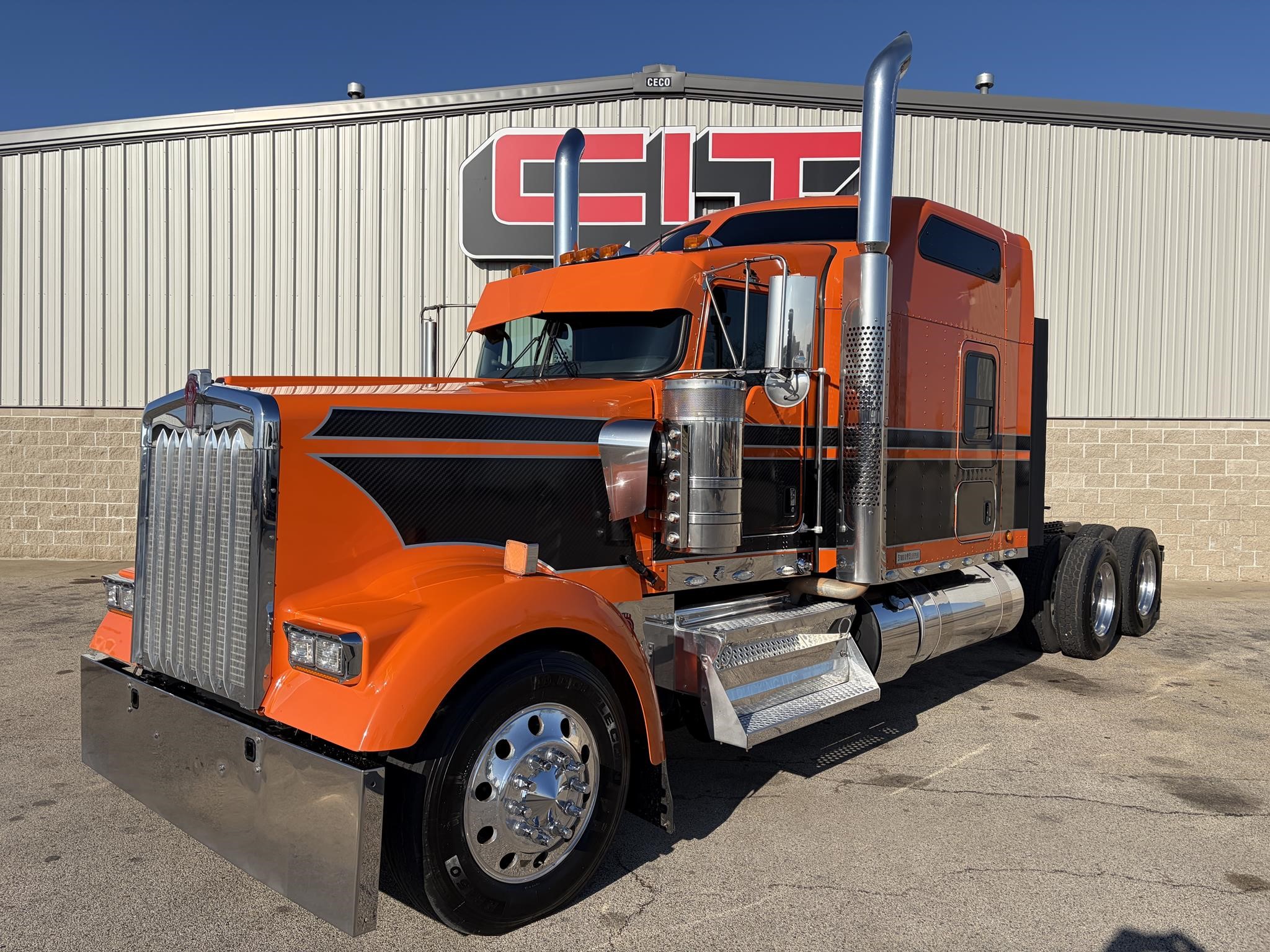 2023 KENWORTH W900L - image 1 of 6