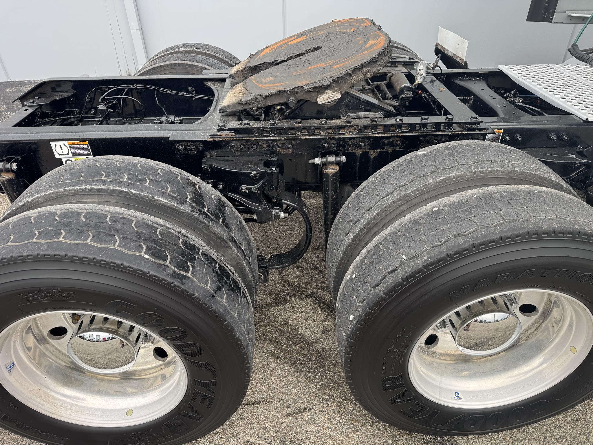 2023 KENWORTH T680 - image 6 of 6