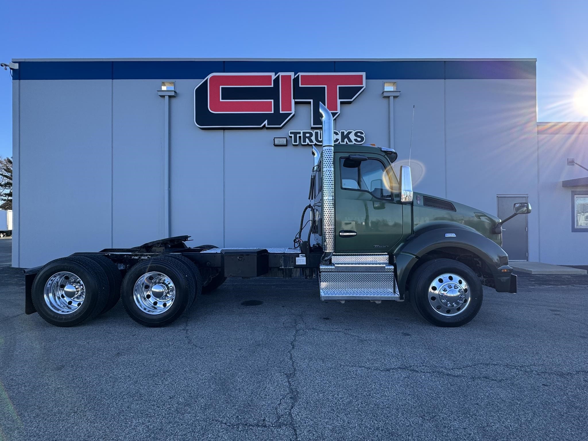 2019 KENWORTH T880 - image 5 of 6