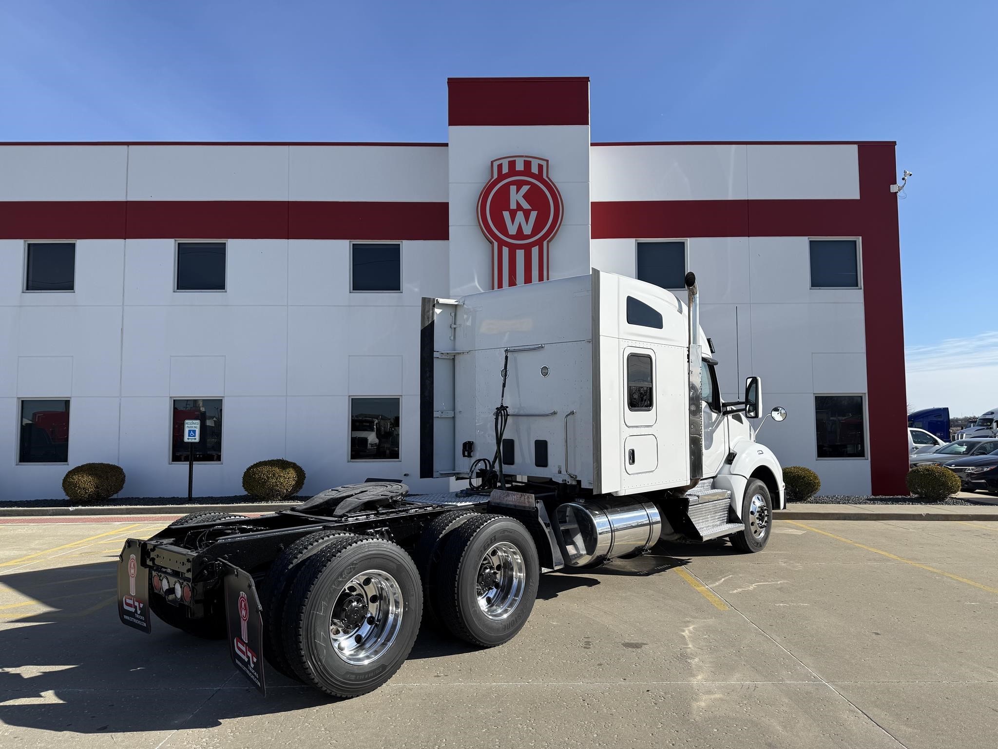 2022 KENWORTH T880 - image 3 of 6