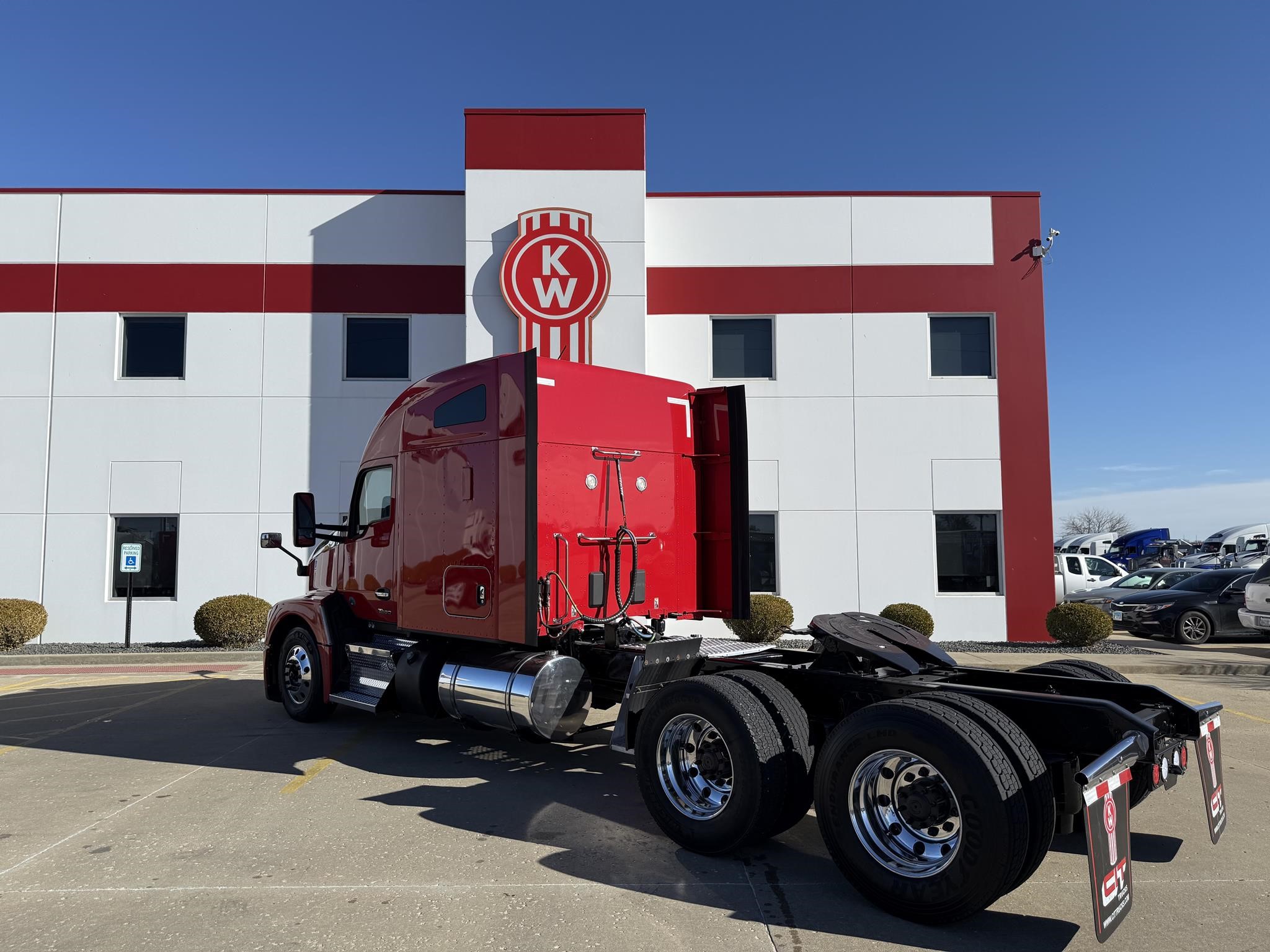 2022 KENWORTH T680 - image 6 of 6
