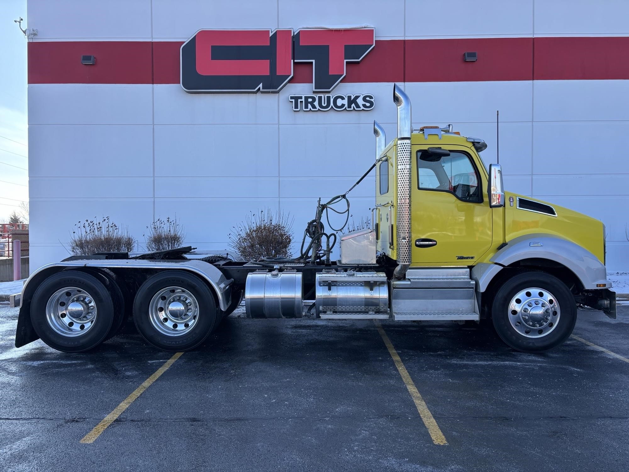 2022 KENWORTH T880 - image 4 of 6