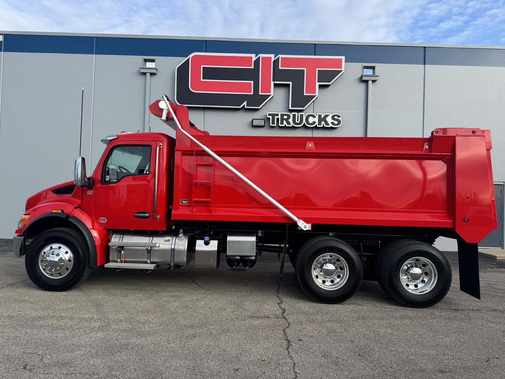 2026 Kenworth T480 - image 5