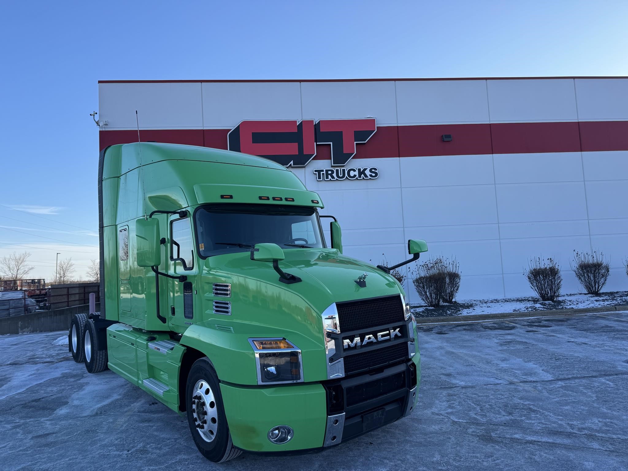 2023 MACK ANTHEM 64T - image 4 of 6