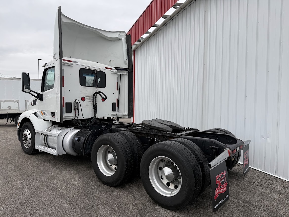 2019 Peterbilt - image 5