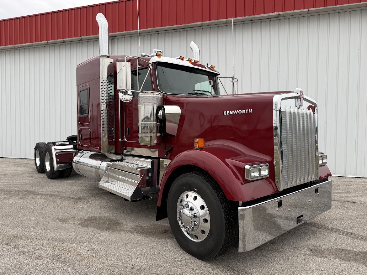 2026 Kenworth W900 - image 5