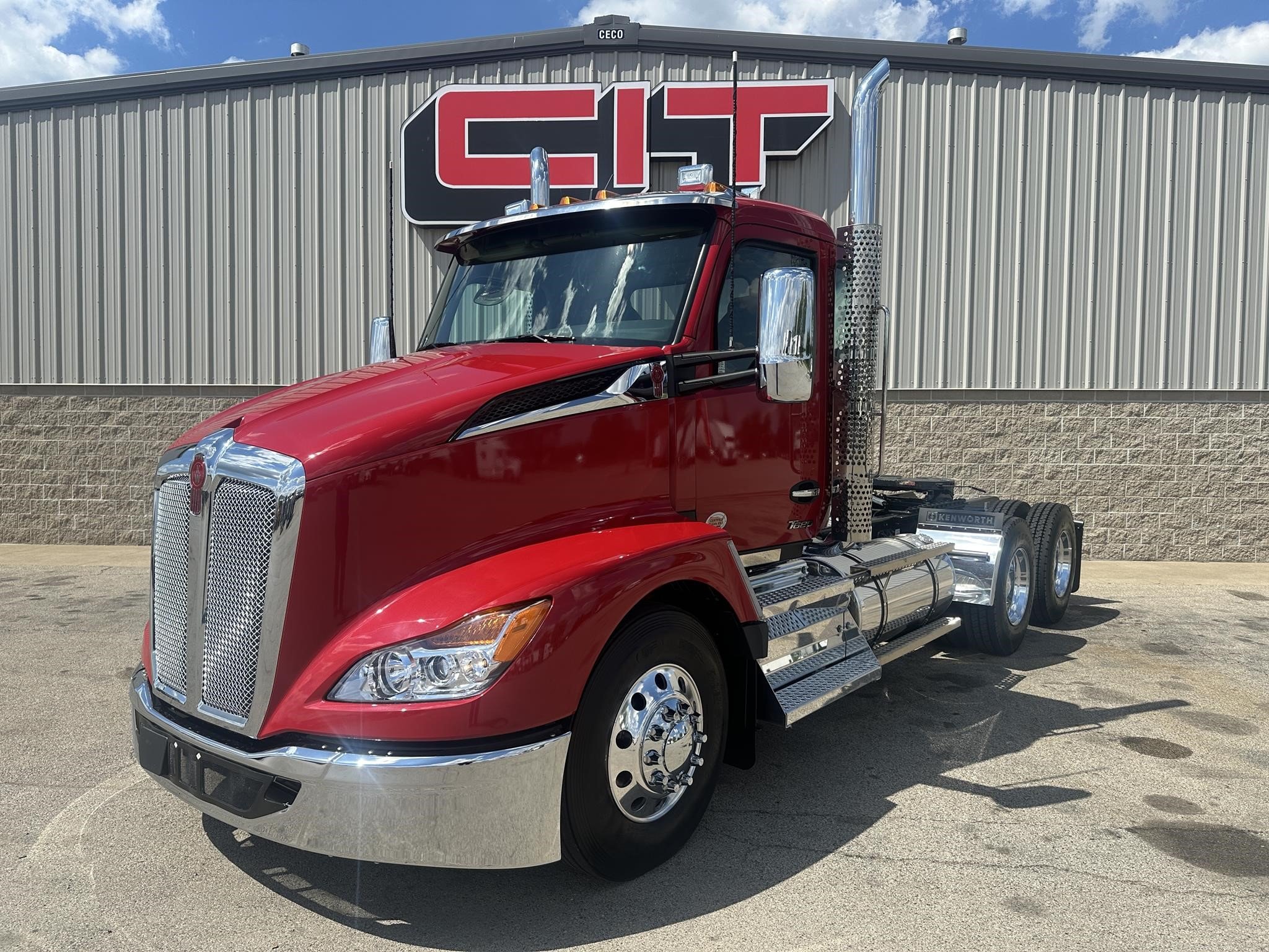 2026 Kenworth T680 - image 1