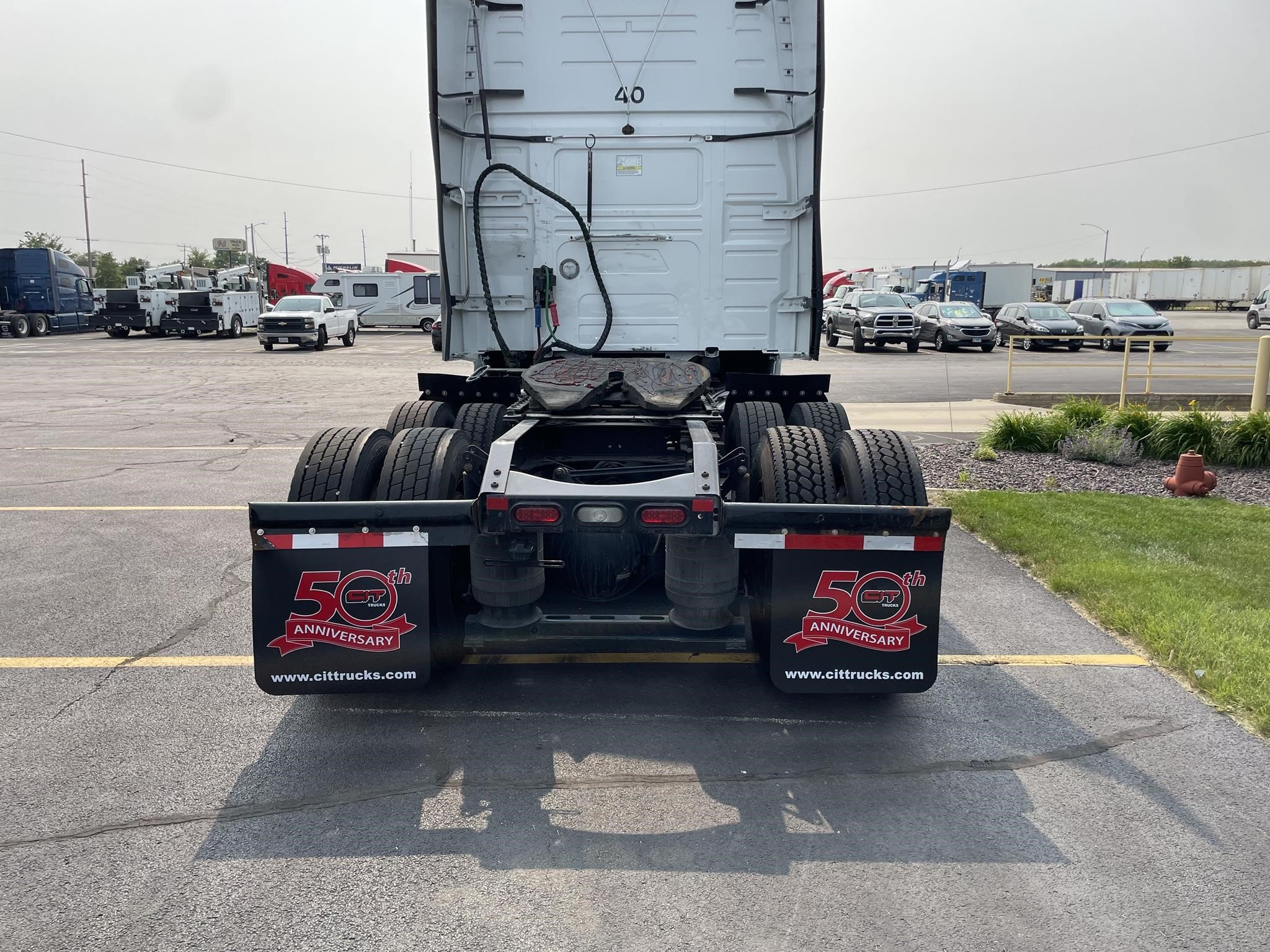 2022 VOLVO VNL64T760 - image 6 of 6