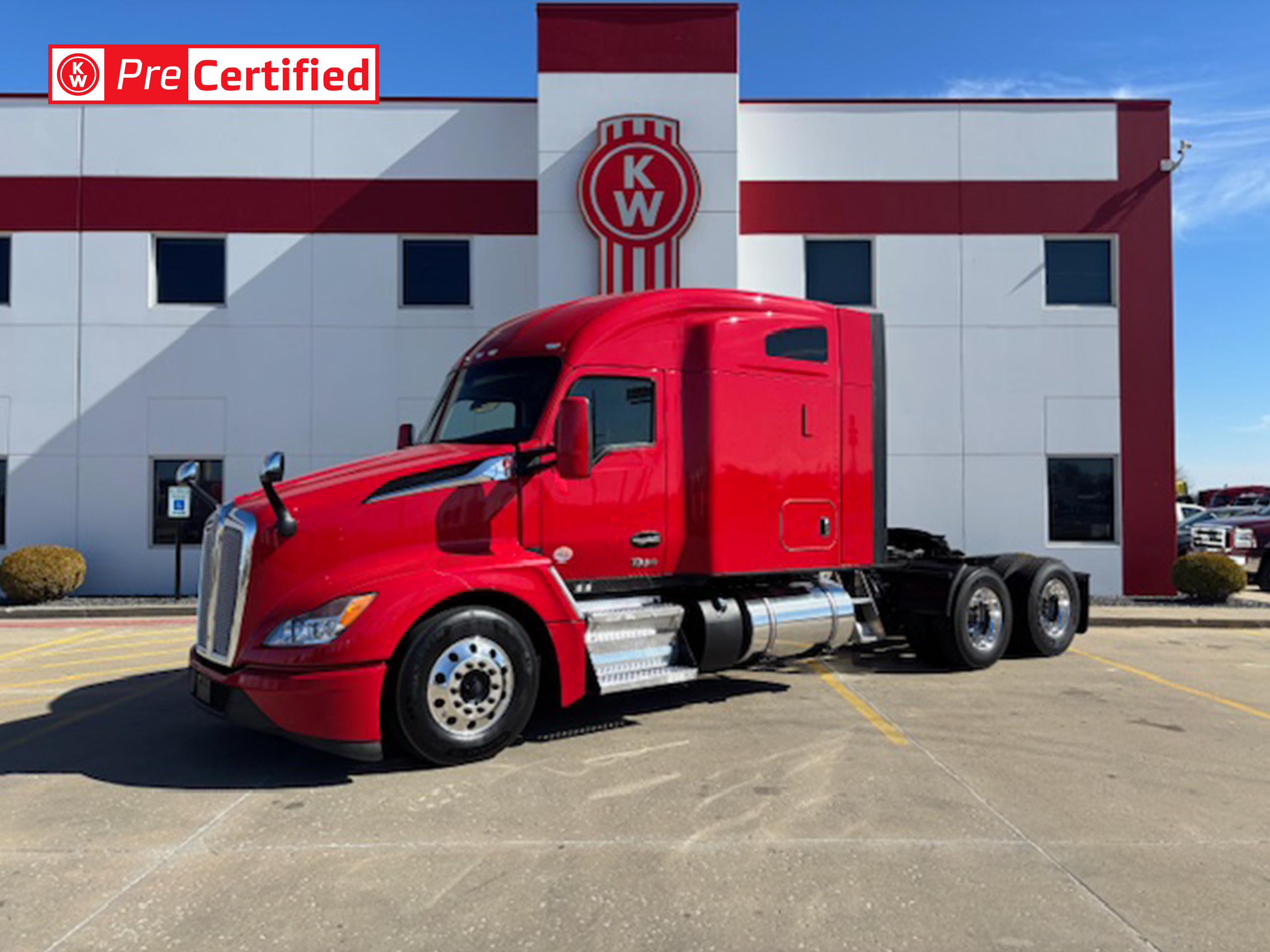 2022 KENWORTH T680 2022 KENWORTH T680 - image 1 of 6
