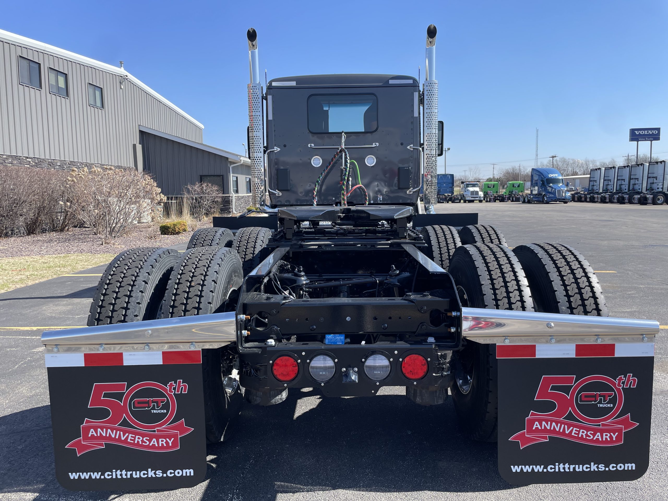 2026 KENWORTH T680 - image 6 of 6